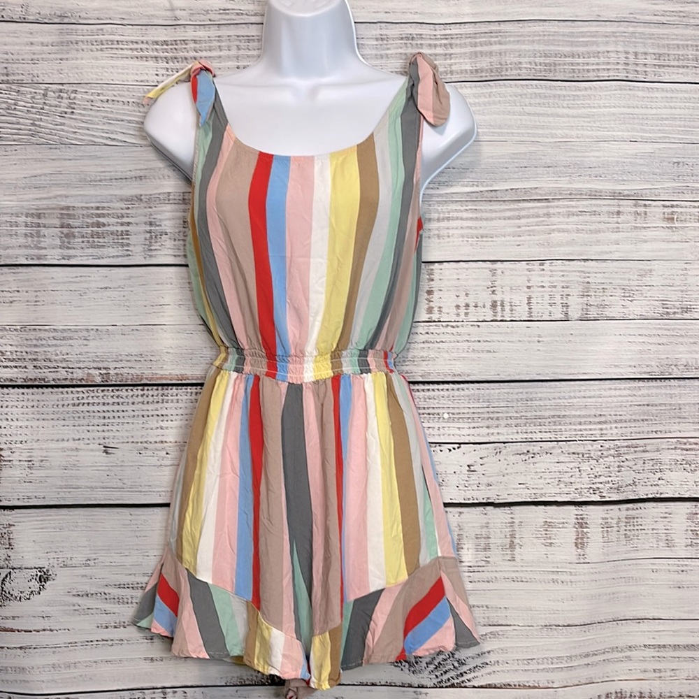 🔥 SALE Multicolor Striped Romper Ruffle Hem | XS